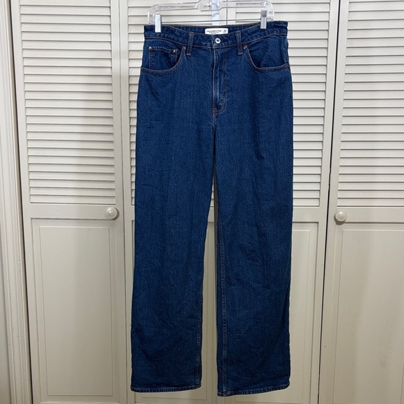 Abercrombie & Fitch Curve Love 90's Relaxed Jean High Rise Size 30 Regular - Picture 1 of 10